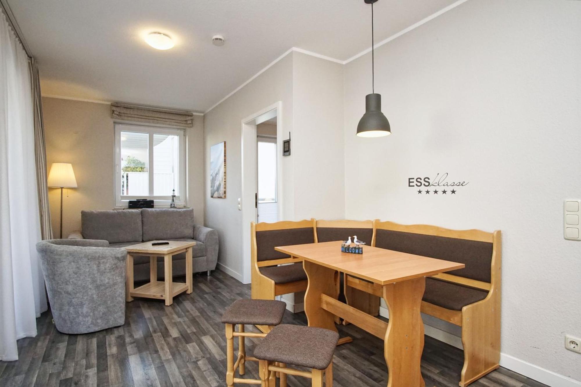 Zentrale Fewo Mit Balkon, Gratis Nutzung Vom Ahoi Erlebnisbad Und Sauna In Sellin - Villa Buskam Fewo 27 Goehren  Εξωτερικό φωτογραφία