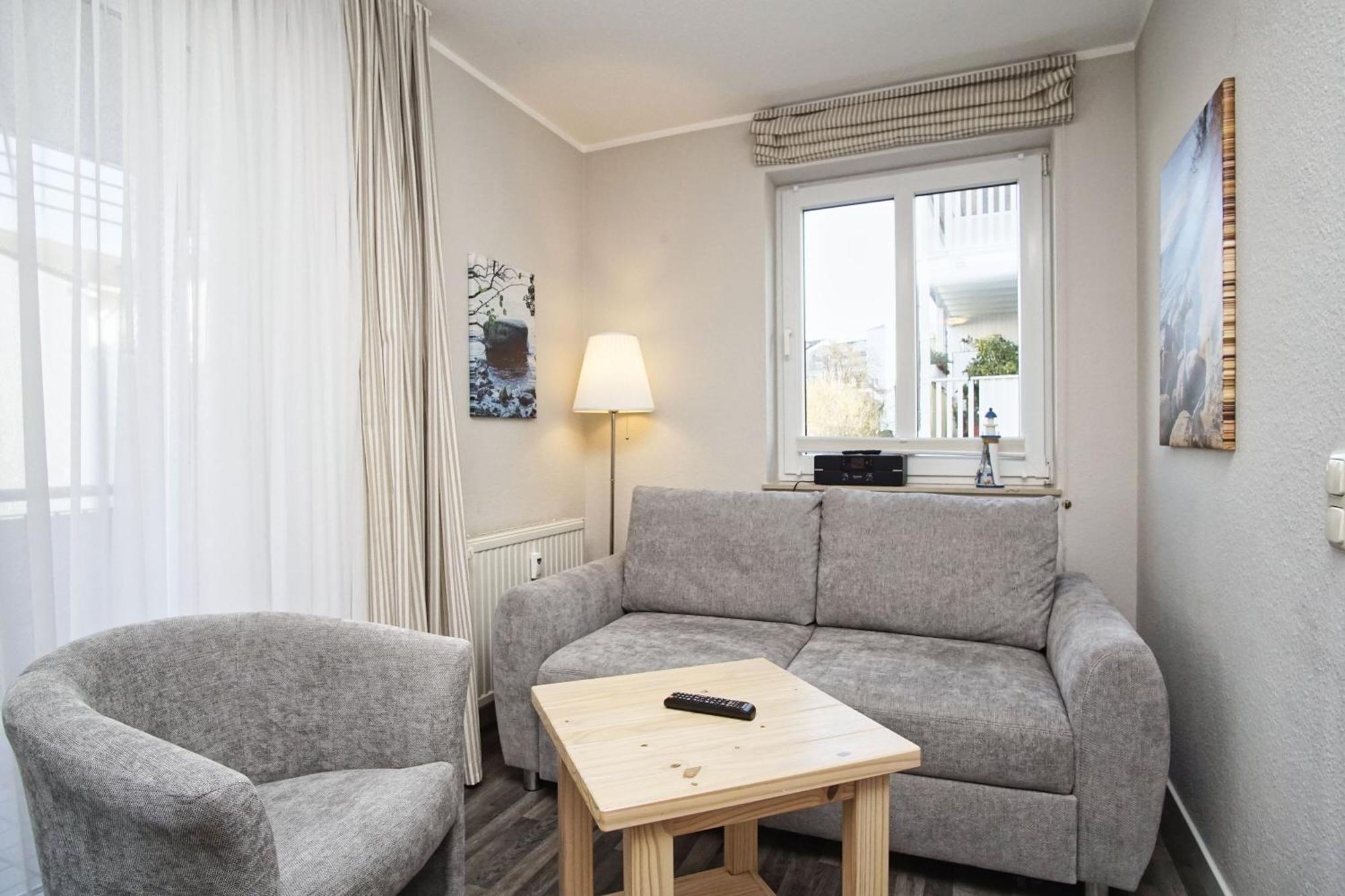 Zentrale Fewo Mit Balkon, Gratis Nutzung Vom Ahoi Erlebnisbad Und Sauna In Sellin - Villa Buskam Fewo 27 Goehren  Εξωτερικό φωτογραφία