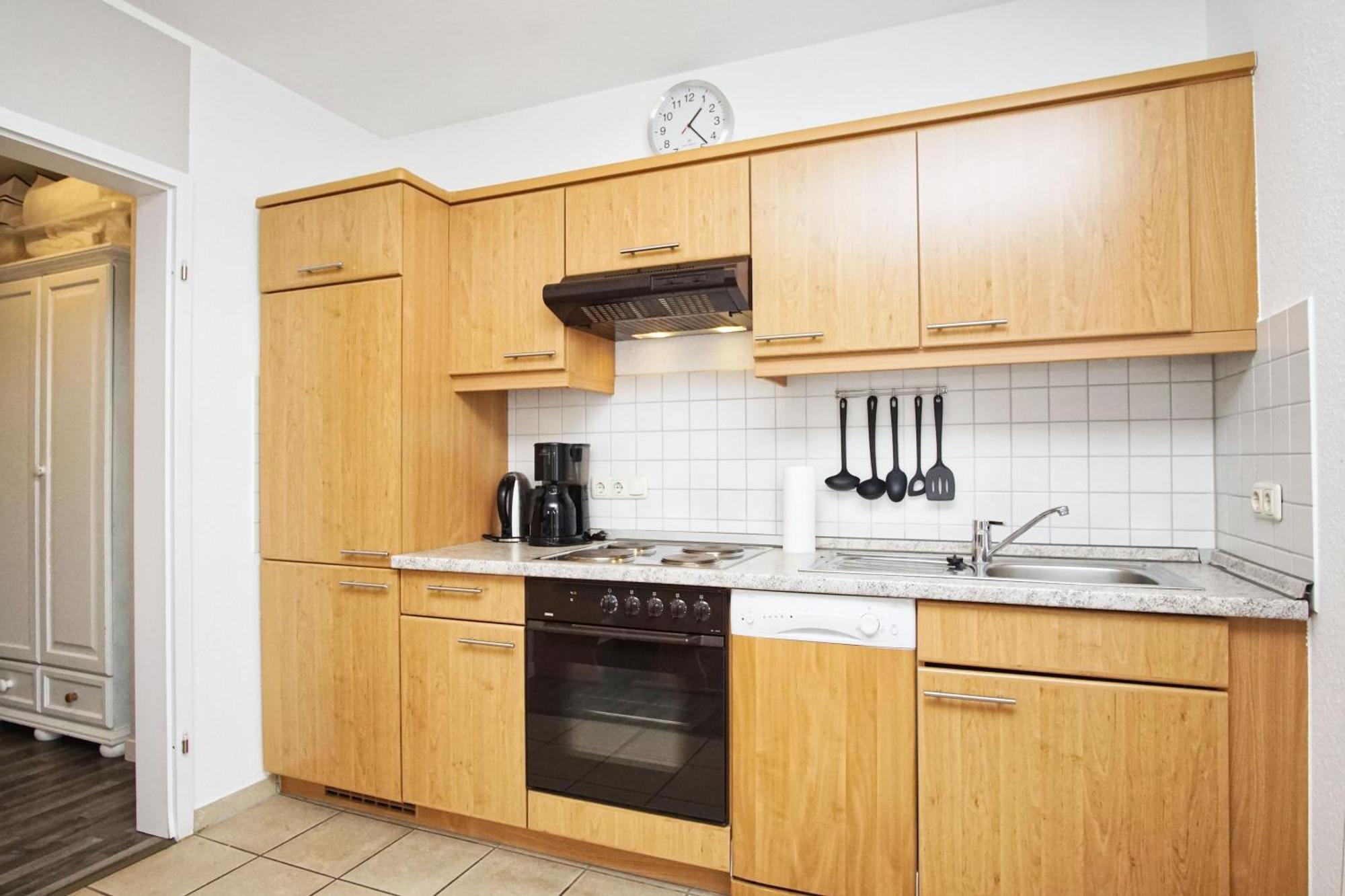 Zentrale Fewo Mit Balkon, Gratis Nutzung Vom Ahoi Erlebnisbad Und Sauna In Sellin - Villa Buskam Fewo 27 Goehren  Εξωτερικό φωτογραφία