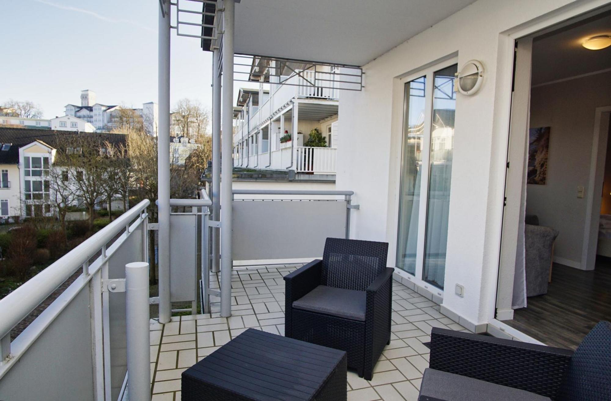 Zentrale Fewo Mit Balkon, Gratis Nutzung Vom Ahoi Erlebnisbad Und Sauna In Sellin - Villa Buskam Fewo 27 Goehren  Εξωτερικό φωτογραφία